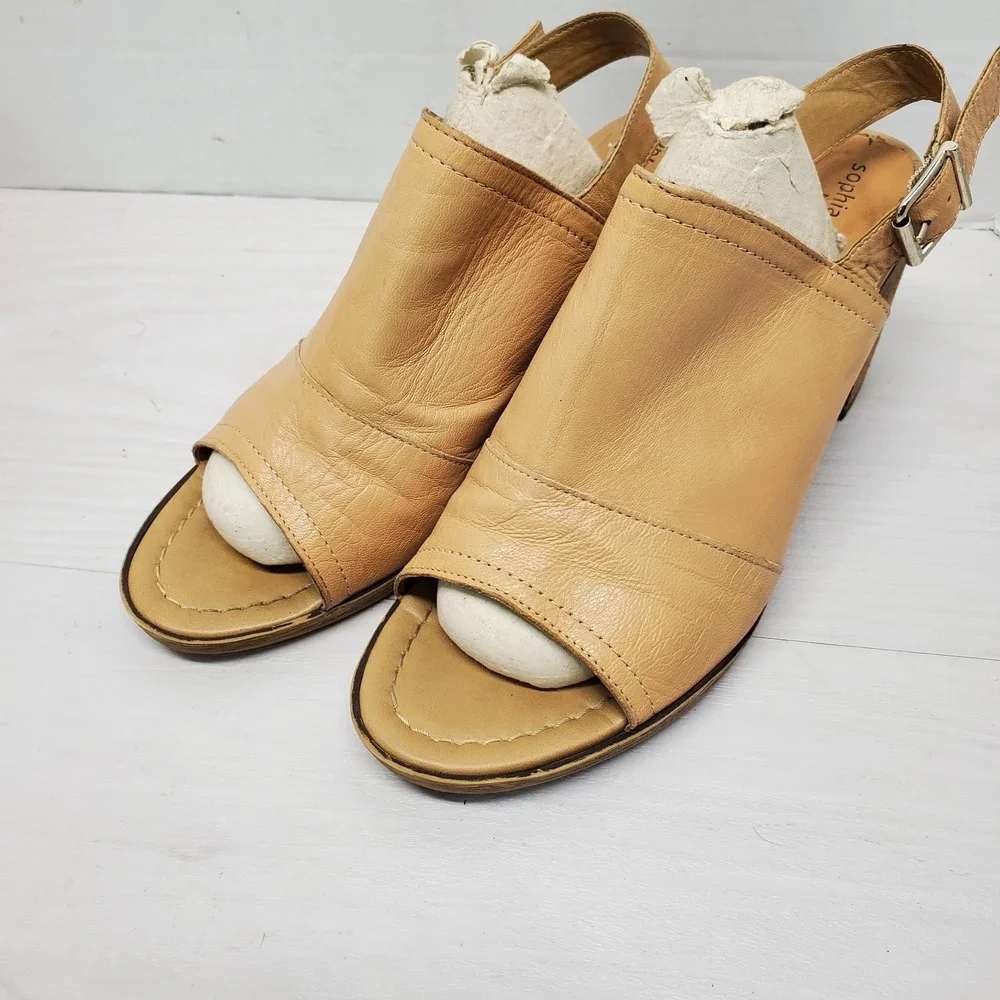 Sophia Milano Sandal Size 8 Leather Sling Back Open Toe Sandal‎ Camel Tan Color